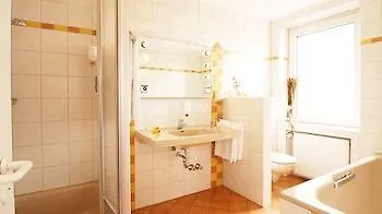 Отель Gaestehaus Kaiserhof 3*