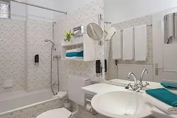 Gaestehaus Kaiserhof Otel 3*